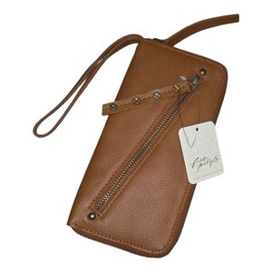 Free People‎ Distressed Vegan Leather Wallet Wristlet Brown NEW
